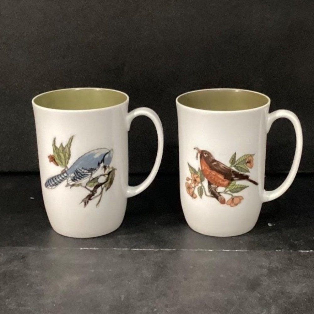 Fitz & Floyd Wild Birds Coffee Cups, Set of 2, Blue Jay and Robin Design Mugs - Picture 11 of 11